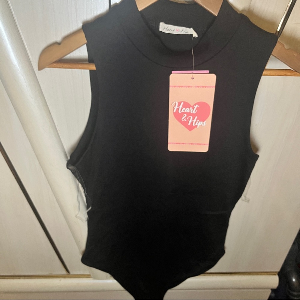 Heart Hips Sleeveless Black Bodysuit